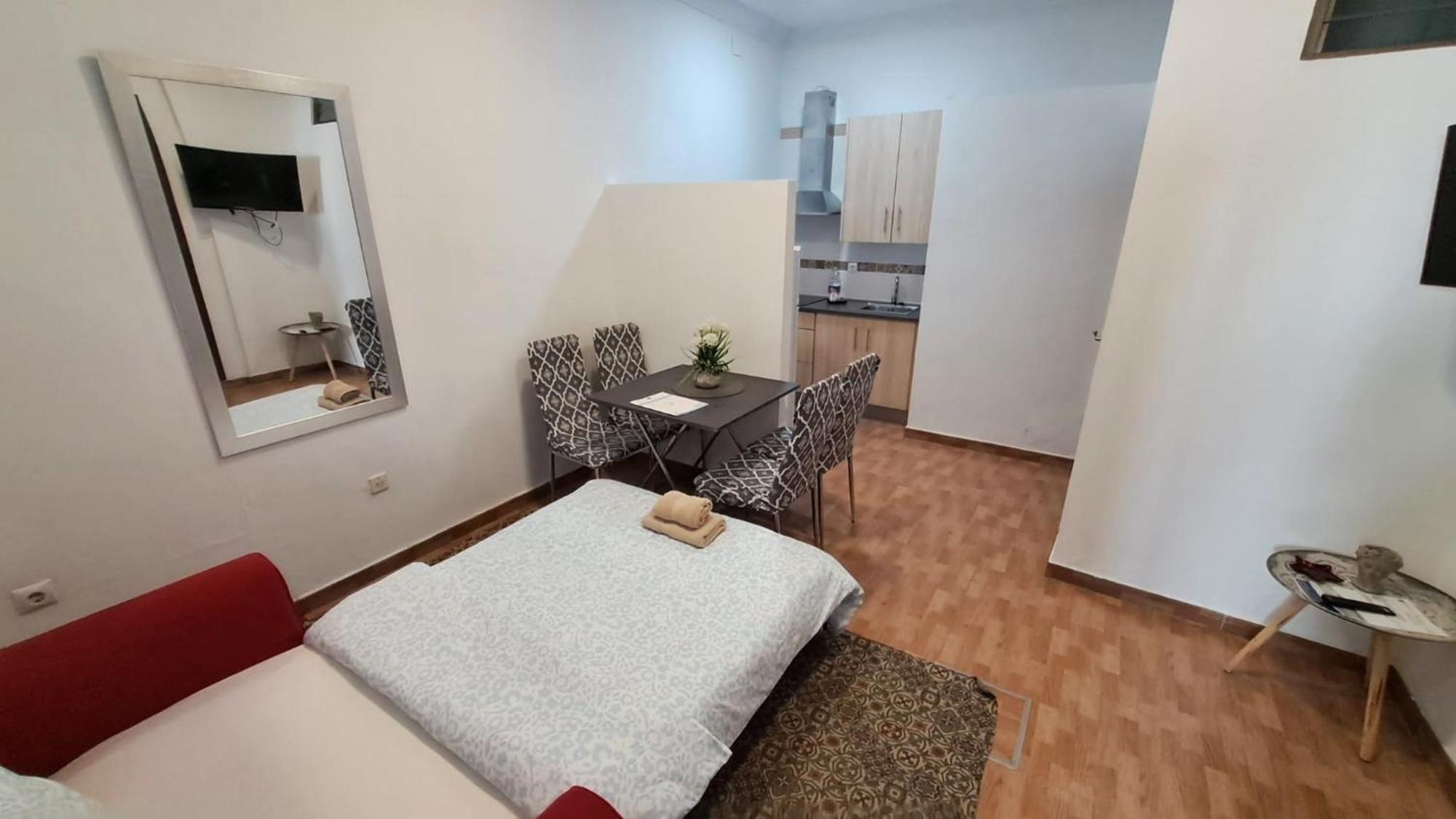 Ferienwohnung Casa Parras Basilica Sevilla Exterior foto